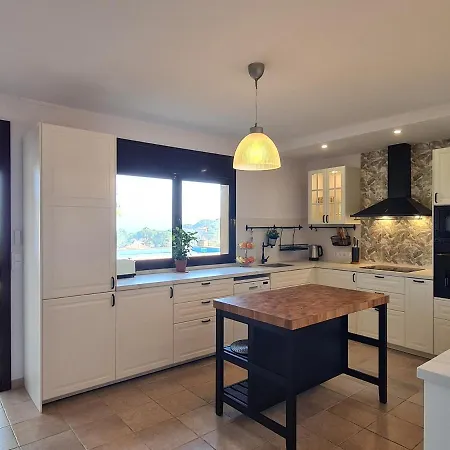 La Cala With Swimming Pool & Sea View, 10 Min Walk From The Sea *