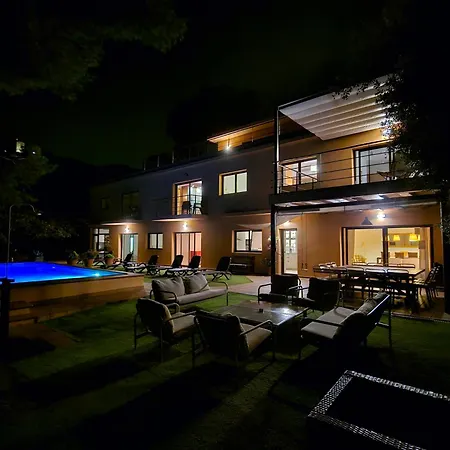Villa La Cala With Swimming Pool & Sea View, 10 Min Walk From The Sea Blanes
